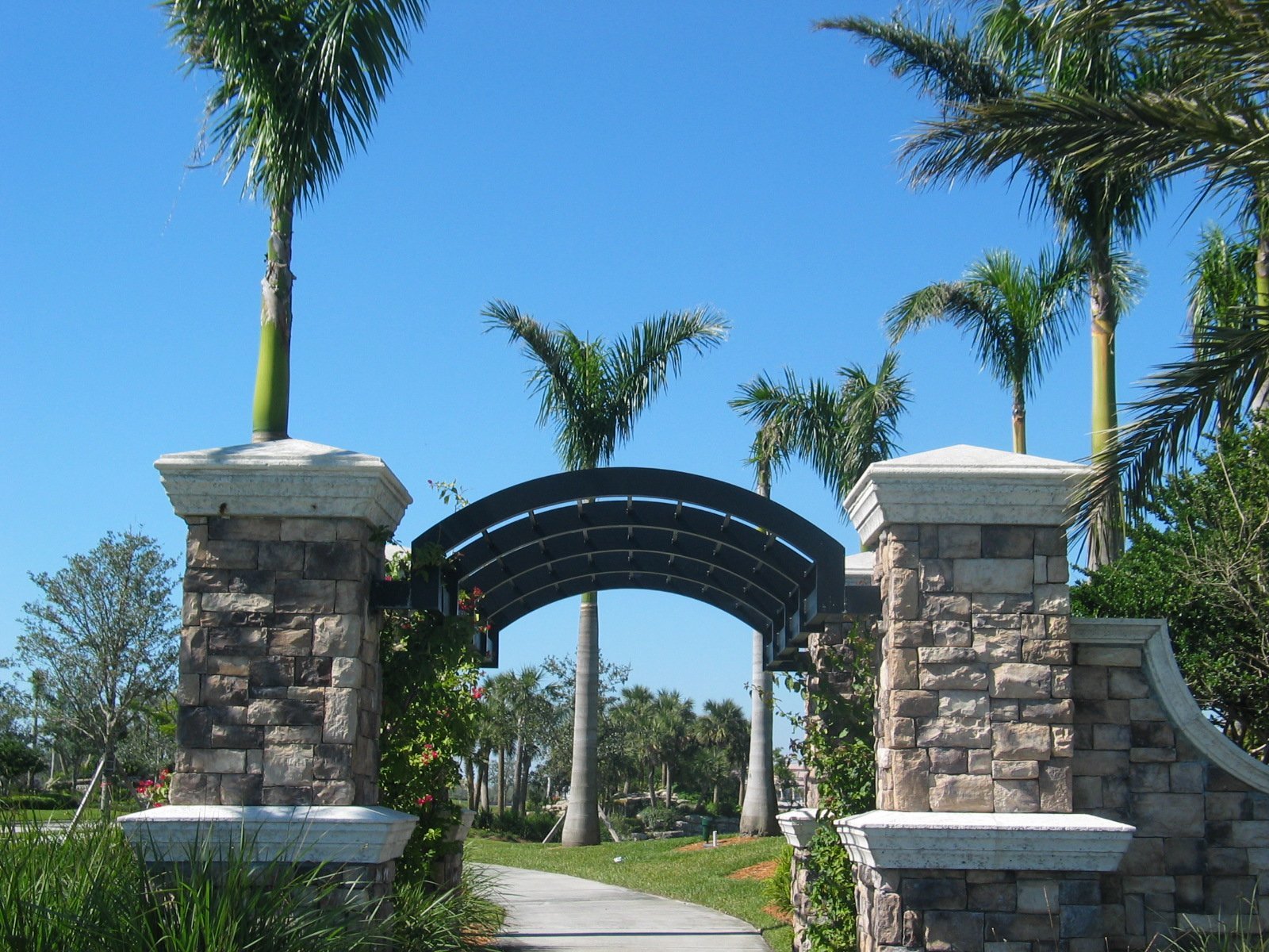 Heron Bay Pedestrian entrance